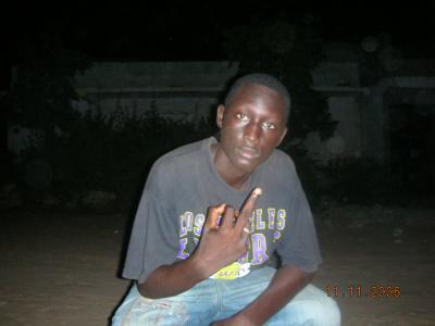 1 man pur 100 sénégalais